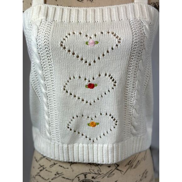 525 Born In Bklyn Hearts & Flowers Embroidered Cropped Cami White M - Picture 5 of 11